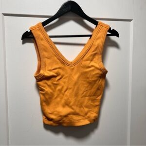 Old Navy Ribbed V-Neck Crop Tank in Orange